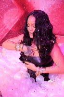 Rihanna photo #