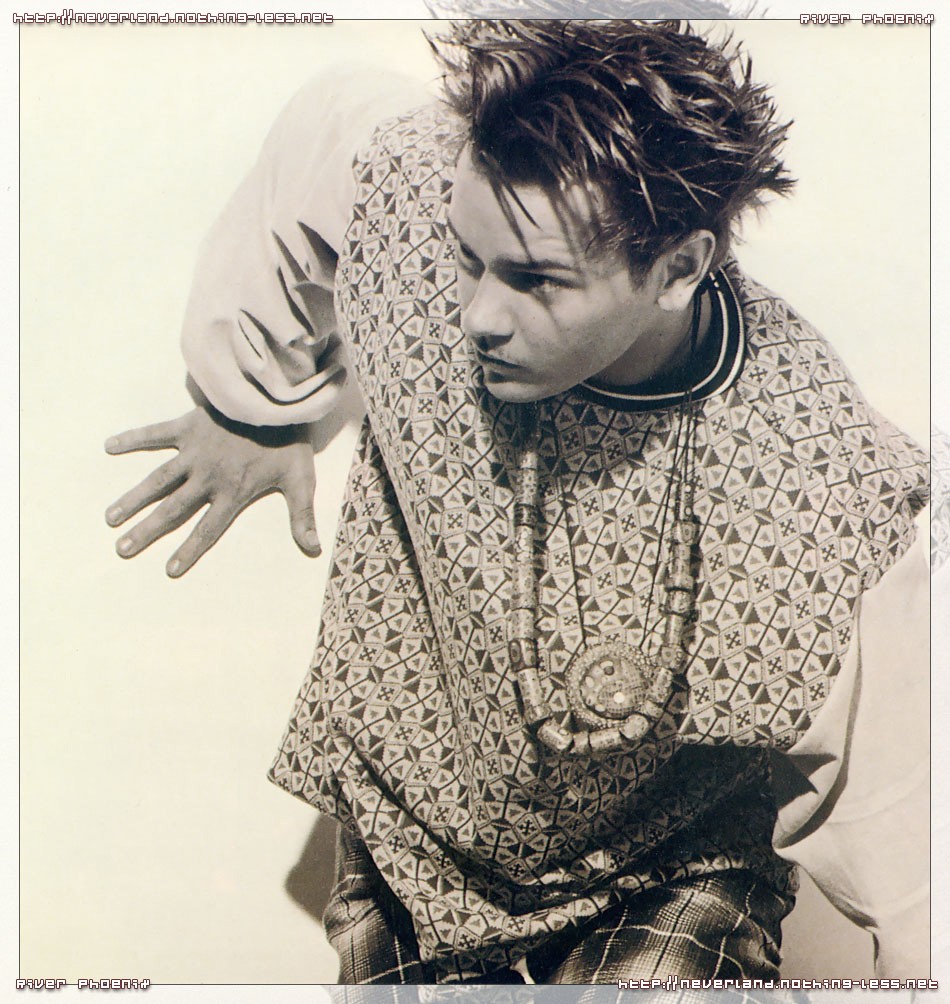 River Phoenix: pic #30798