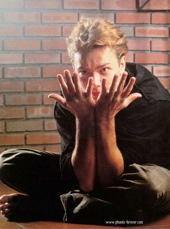 River Phoenix: pic #29092