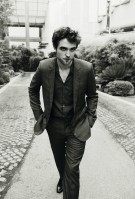 Robert Pattinson photo #