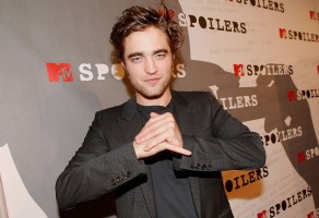 Robert Pattinson photo #