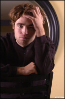 Robert Pattinson photo #