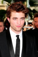 Robert Pattinson photo #