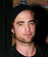 Robert Pattinson photo #