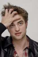 Robert Pattinson photo #