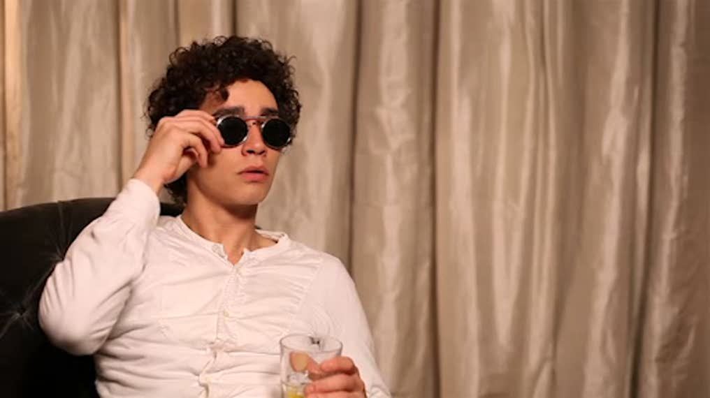 Robert Sheehan: pic #475237