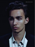 Robert Sheehan photo #