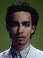 Robert Sheehan photo #