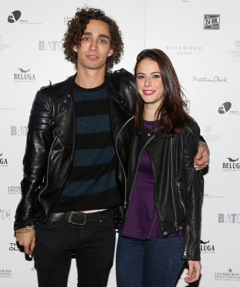 Robert Sheehan: pic #650171