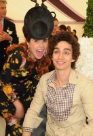 Robert Sheehan photo #