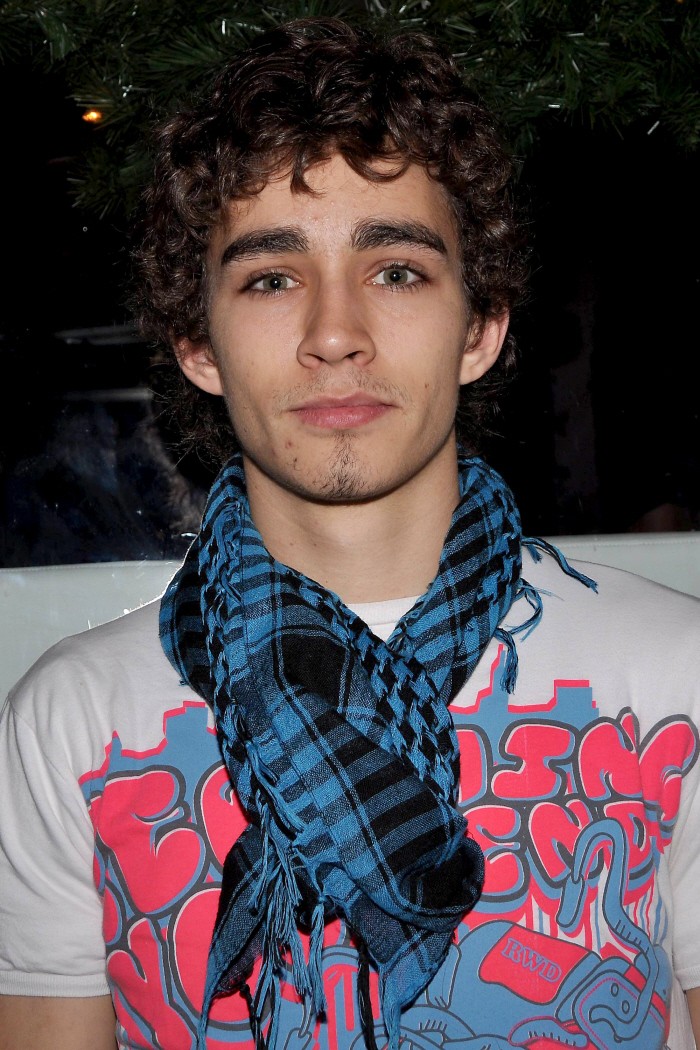 Robert Sheehan: pic #459406