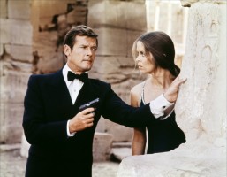 Roger Moore pic #331046