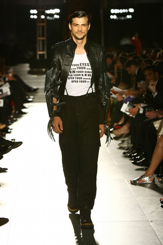 Romulo Pires: pic #501120