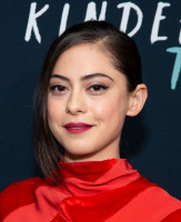 Rosa Salazar photo #