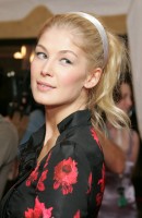 Rosamund Pike photo #