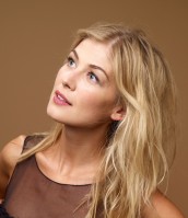 Rosamund Pike photo #