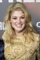 Rosamund Pike photo #