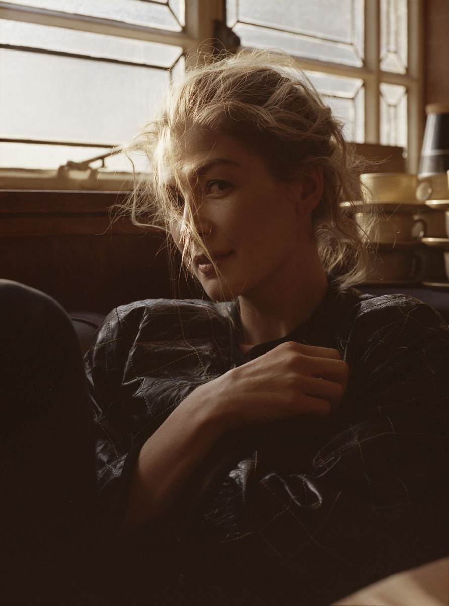 Rosamund Pike: pic #913324