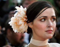 Rose Byrne photo #