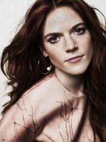 Rose Leslie photo #