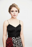 Rose McIver photo #