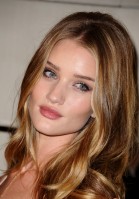 Rosie Huntington-Whitely photo #