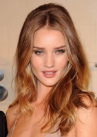 Rosie Huntington-Whitely photo #