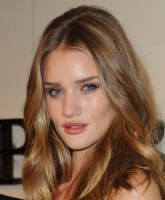 Rosie Huntington-Whitely photo #