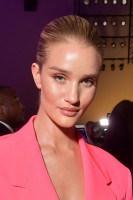 Rosie Huntington-Whitely photo #