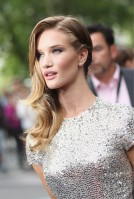 Rosie Huntington-Whitely photo #