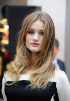 Rosie Huntington-Whitely photo #