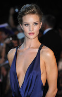 Rosie Huntington-Whitely photo #