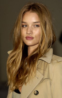 Rosie Huntington-Whitely photo #