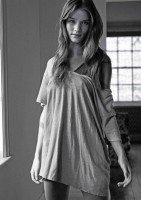 Rosie Huntington-Whitely photo #