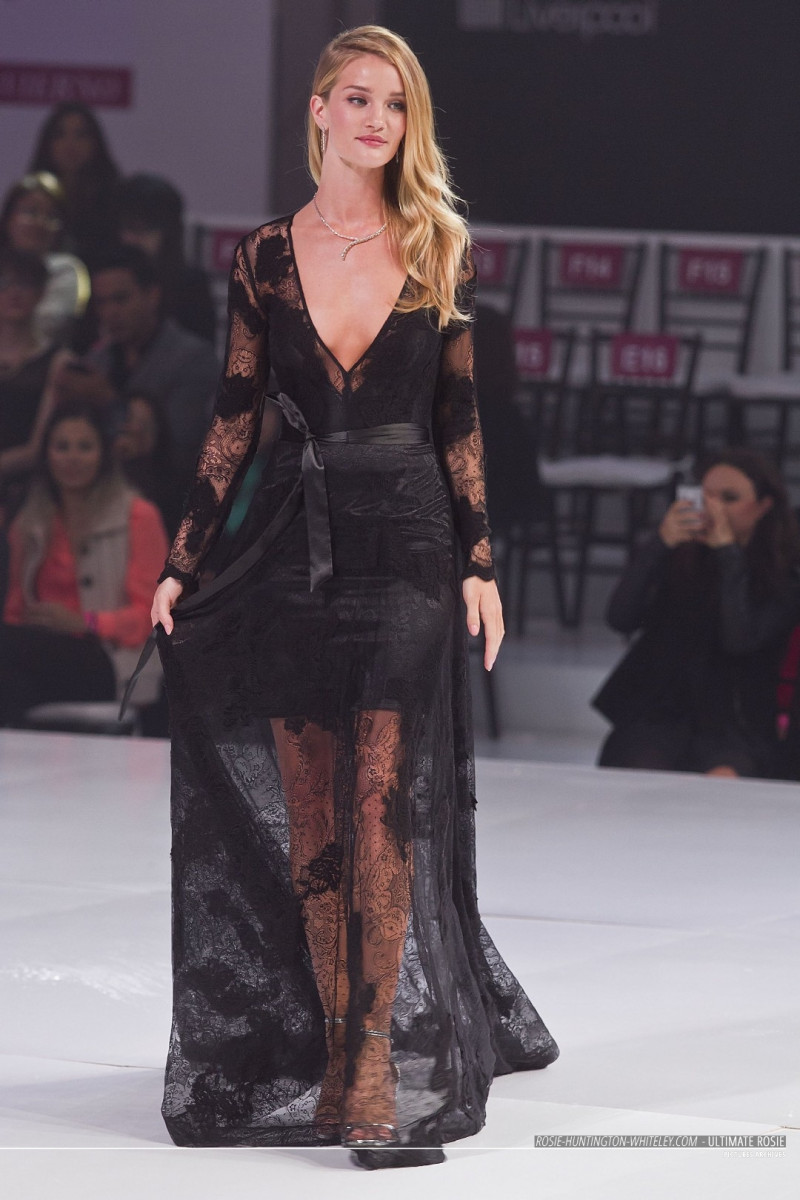 Rosie Huntington-Whitely: pic #727832