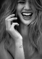 Rosie Huntington-Whitely photo #