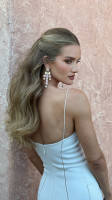 Rosie Huntington-Whitely photo #