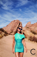 Rosie Huntington-Whitely photo #