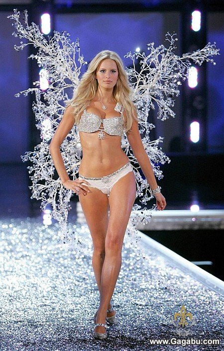 Karolina Kurkova: pic #113111
