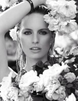 Karolina Kurkova photo #