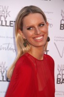 Karolina Kurkova photo #