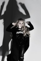 Sabrina Carpenter photo #