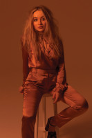 Sabrina Carpenter photo #