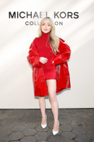 Sabrina Carpenter photo #