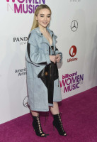 Sabrina Carpenter photo #