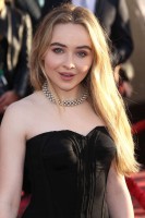 Sabrina Carpenter photo #