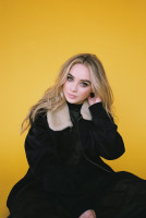 Sabrina Carpenter photo #