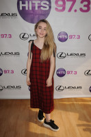 Sabrina Carpenter photo #