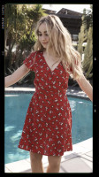 Sabrina Carpenter photo #