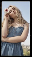 Sabrina Carpenter photo #